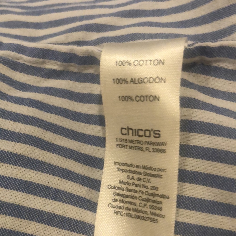 Chico’s blue and white long blouse. Unique detail on back. 100% cotton. - Picture 9 of 10